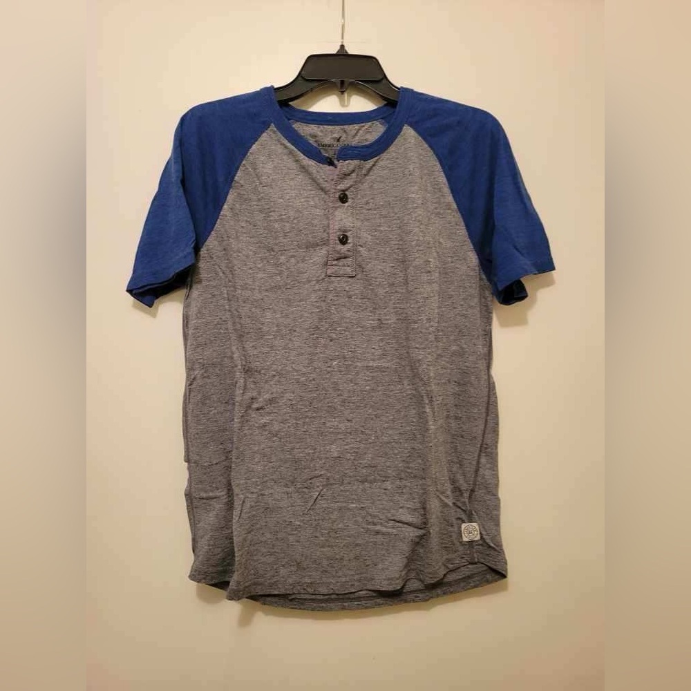 American Eagle T-Shirt